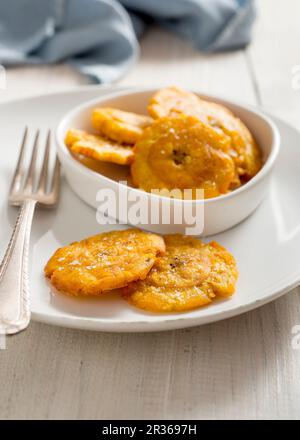 Patacones (frittierte Kochbananen, Kolumbien) Stockfoto