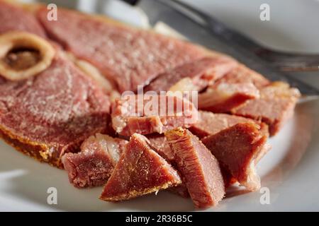 Traditionell gehäutetes Country-Schinkensteak aus Broadbent in Kentucky, USA Stockfoto