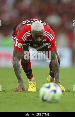 Rio de Janeiro, Brasilien. 21. Mai 2023. Gerson von Flamengo, während des Spiels zwischen Flamengo und Corinthians, für die brasilianische Serie A 2023, im Maracana Stadium, in Rio de Janeiro am 21. Mai. Foto: Daniel Castelo Branco/DiaEsportivo/Alamy Live News Kredit: DiaEsportivo/Alamy Live News Stockfoto