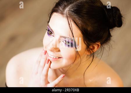 Trendige Make-up für ein junges Mädchen Stockfoto