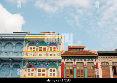 Farbenfrohes Gebäude im Stadtteil Little India in Singapur Stockfoto