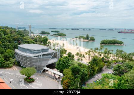 Panoramablick auf die Insel Sentosa Siloso Beach in Singapur Stockfoto