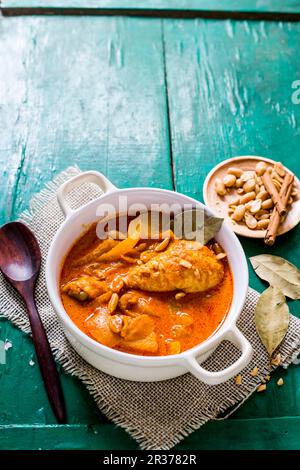 Thai-Massaman-Hühnerfleisch-Chicken- Stockfoto