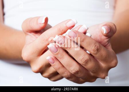 Unübertroffene französische Maniküre Stockfoto