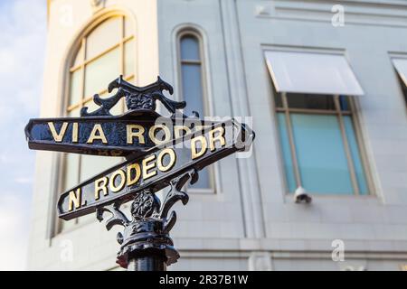 Berühmte Steetsigh Rodeo Dr in Los Angeles, der Luxus-block Stockfoto