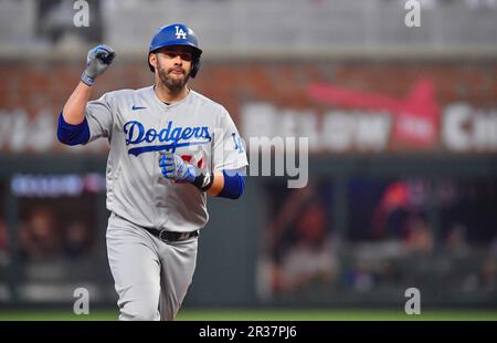 22. Mai 2023: Die Los Angeles Dodgers haben den Killer J.D. benannt Martinez feiert seine Reise zur dritten Base, nachdem er im zweiten Inning eines MLB-Spiels gegen die Atlanta Braves im Truist Park in Atlanta, GA, einen Homerun absolviert hat. Austin McAfee/CSM Stockfoto