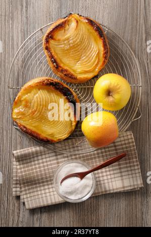 Tartelette fine aux pommes (Mini-Apfeltörtchen, Frankreich) Stockfoto