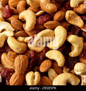 Probemischung mit Cashews, Cranberries und Mandeln Stockfoto