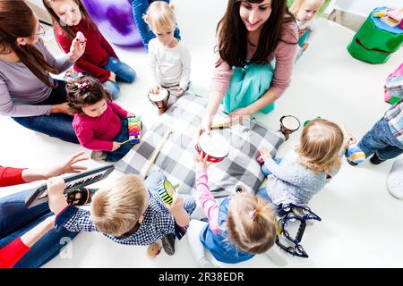 Musikalische Ausbildung für Vorschüler Stockfoto