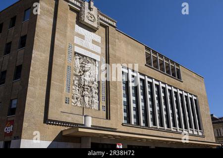 FRANKREICH. GIRONDE (33). BORDEAUX. DAS VOM ARCHITEKTEN JACQUES D'WELLES ENTWORFENE BOURSE DU TRAVAIL IST EIN ART DÉCO-GEBÄUDE. AUS REINFORC Stockfoto