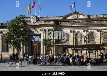 FRANKREICH. GIRONDE (33). BORDEAUX. IM ROHAN-PALAST (NEOKLASSIZISTISCHER STIL) BEFINDET SICH DAS RATHAUS VON BORDEAUX Stockfoto