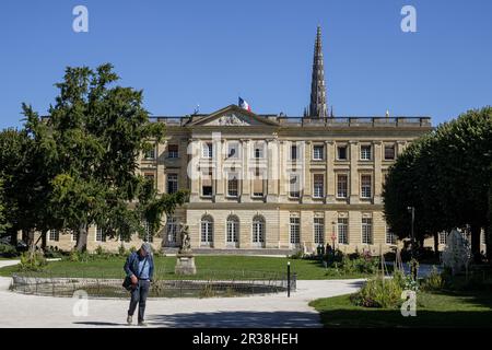 FRANKREICH. GIRONDE (33). BORDEAUX. IN DER HINTEREN FASSADE DES ROHAN-PALASTES (NEOKLASSIZISTISCHER STIL) BEFINDET SICH DAS RATHAUS Stockfoto