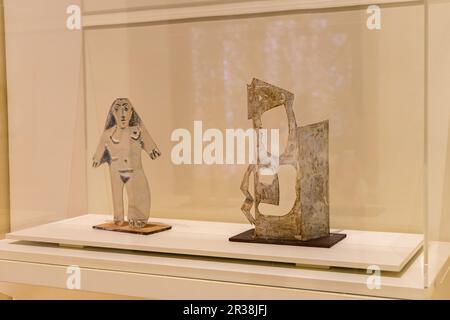 MALAGA, SPANIEN - 20. MAI 2023: Besuch des Picasso-Museums am Abend der freien Kultur in Malaga, Spanien am 20. Mai 2023 Stockfoto