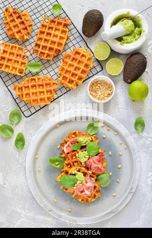 Waffeln mit Gemüse Stockfoto