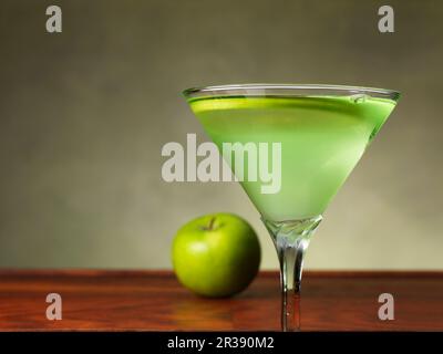 Appletini in einem Stielglas Stockfoto