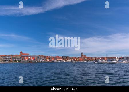 Abendlicht, Waren Mueritz, Mecklemburgische Seenplatte, Seengebiet Mecklenburg, Mecklenburg-Vorpommern, Ostdeutschland Stockfoto