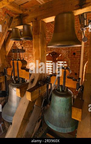 Die Glocken von St. Marienkirche, Landstadt Waren, Mueritz, Mecklemburgische Seenplatte, Mecklenburg-Vorpommern, Ostdeutschland Europa Stockfoto