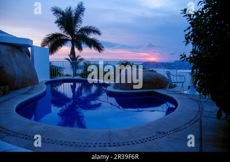 Hotel Las Brisas mit privatem Pool in Acapulco, Mexiko Stockfoto