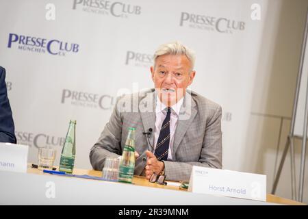 München, Deutschland. 22. Mai 2023. Horst Arnold ( SPD ) bei der Diskussion über Migration und Sicherheit in Bayern im Internationalen Presseclub in München am 22. Mai 2023. (Foto: Alexander Pohl/Sipa USA) Guthaben: SIPA USA/Alamy Live News Stockfoto