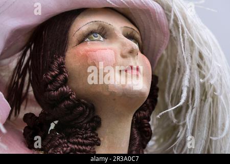 Sala de muñecas Antiguas, coleccion León López, Edificio de estilo Modernista de Can Prunera, Siglo XX, Soller, Sierra de Tramuntana, Mallorca, Balearen, Spanien, Europa. Stockfoto