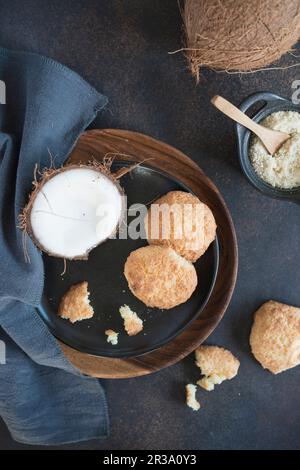 Kokosnuss- und Mandelmakronen Stockfoto