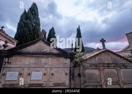 Grabnischen, Friedhof von Valldemossa, Mallorca, Balearen, Spanien. Stockfoto