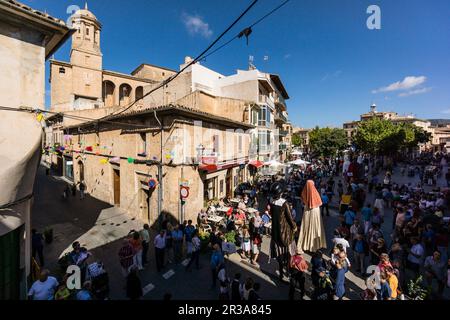 Desfile tradicional de Gigantes y Cabezudos, Llucmajor, Migjorn, Balearen, Spanien. Stockfoto