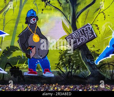 21er Galerie. Street Art in Firewall of Building im Union Park, Moabit-Mitte, Berlin Stockfoto