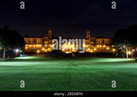 Nachtsicht auf die Union Buildings und den Sitz der Regierung in Pretoria Stockfoto