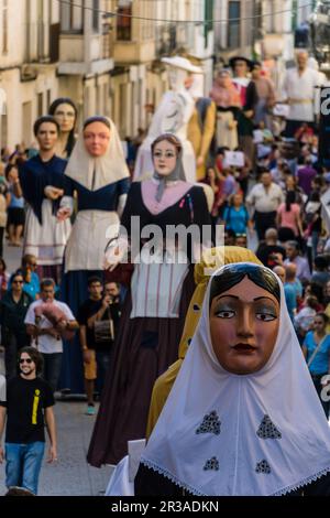 Desfile tradicional de Gigantes y Cabezudos, Llucmajor, Migjorn, Balearen, Spanien. Stockfoto