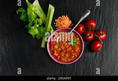 Dickes Lentil-Speck-Suppe Stockfoto