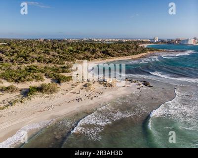 Es Peregons Petits Beach, Punta de Sa Llova, Parque Natural Marinoterrestre Es Trenc-Salobrar de Campos, Colonia de Sant Jordi, Ses Salines, Mallorca, Balearen, Spanien. Stockfoto