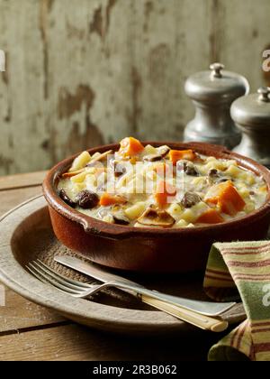 Wild Mushroom und Butternut Squash Mac und Käse Stockfoto