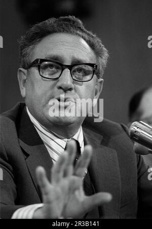 ARCHIVFOTO: Henry KISSINGER wird am 27. Mai 2023 100, Henry KISSINGER, Politiker, USA, US-Außenminister, Außenminister, hält eine Rede, Porträt, Porträt, Aufrechtes Format, ungatiertes Foto, ca. 1970. ? Stockfoto