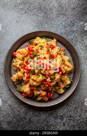 Nahöstlicher Gemüsesalat Tabbouleh Stockfoto