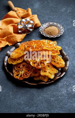 Achappam – Weihnachtsrosengebäck aus Indien Stockfoto