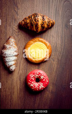 Donut, Croissant und Cream Brote Stockfoto