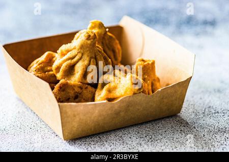 Georgianisches Mini-Khinkali Stockfoto