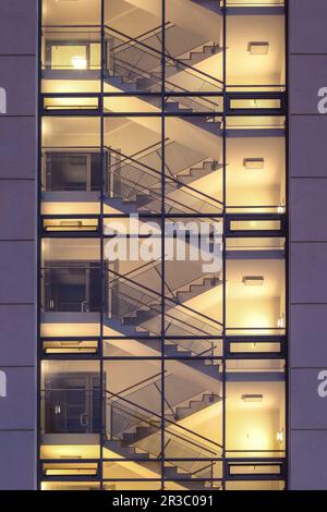 Treppe im Wohngebäude Stockfoto