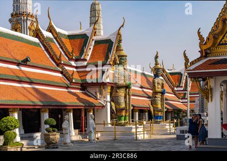 Wat Phra Kaeo, der buddhistische Tempel des Königs, großer Palast Bangkok, Thailand, Asien | königlicher buddhistischer Tempelkomplex Wat Phra Kaew, Grand Pal Stockfoto