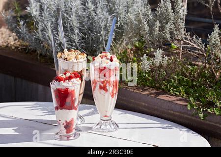 Drei Knickerbocker Glory Eiscreme Stockfoto