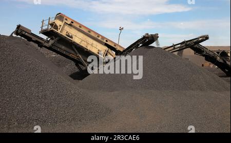 Mangan Bergbau Sortierung und Verarbeitung Stockfoto