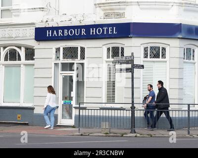 Harbour Hotel an der Promenade in Brighton und Hove, England. Stockfoto