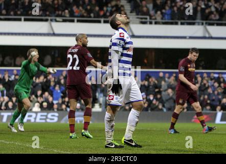 Adel Taarabt von Queens Park Rangers blickt ungläubig in den Himmel und hatte eine großartige Chance, QPR die Führung zu geben. Das Spiel ist das Torlosspiel QPR 29/01/1 Stockfoto