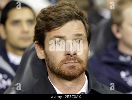 Tottenham Hotspurs Manager Andre Villas Boas vor dem Spiel. Spurs Beat Lyon 2:1 Tottenham Hotspur 14/02/13 Tottenham Hotspur V Olympique Lyonnais Stockfoto