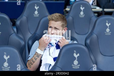 Tottenham Hotspurs Lewis Holtby sitzt auf der U-Bahn-Bank. Sporen schlagen Sunderland 1:0Tottenham Hotspurs 19/05/13 Tottenham Hotspurs V Sunderland 19/05/1 Stockfoto