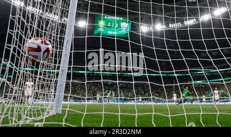 Peking, China. 23. Mai 2023. Peking Guoans Wang Ziming erzielt während des 2023. Staffelungsspiels der Chinesischen Fußballvereinigung Super League (CSL) 9. Runden zwischen Peking Guoan und Cangzhou Mighty Lions FC im Workers' Stadium in Peking, Hauptstadt von China, am 23. Mai 2023. Kredit: Wang Lili/Xinhua/Alamy Live News Stockfoto