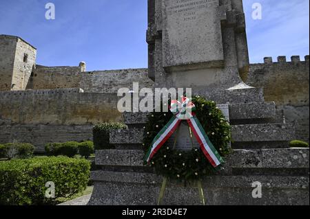 Nationale Feiertage auf dem Gelände der historischen Festung Castello di Lombardia in Enna Sizilien, Italien. Stockfoto