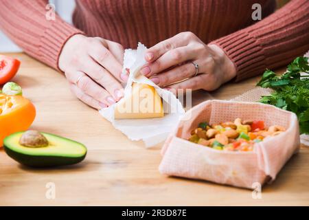 Ökologische Mehrwegverpackung für gesunde und frische Lebensmittel Stockfoto