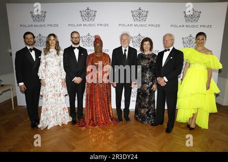STOCKHOLM 20230523 Prinzessin Sofia, Prinz Carl Philip, Michael Pärt, Sohn des Preisträgers Arvo Pärt, Preisträgerin Angélique Kidjo, Preisträger Chris Blackwell, Qu Stockfoto